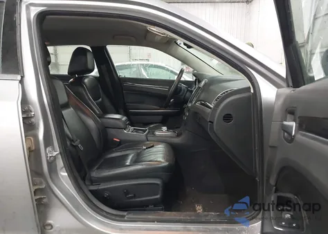 2017 Chrysler 300 Limited Awd from USA, damaged, VIN 2C3CCARG0HH606744